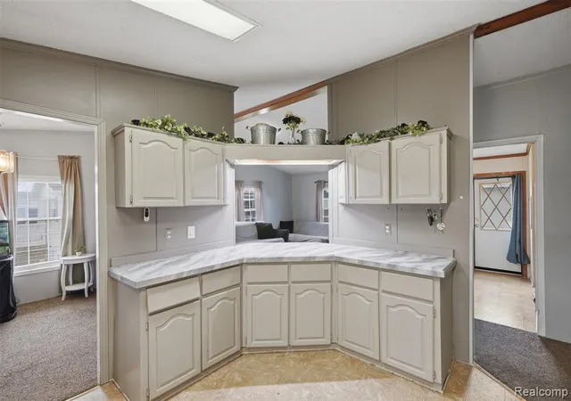 4th image of 28725 Parkview, Flat Rock, MI 48134 | MLS# 61004975