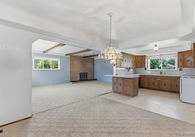 Photo 4 of Single family home for sale at 19100 Masonic Blvd, Roseville, MI 48066 1276 | MLS# 61012356 | Listing updated on 2026-09-30