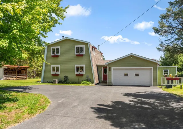 Homes for sale in Cedar, MI | 9477 S Cedar Rd, Cedar, MI 49621 | MLS# 80068408