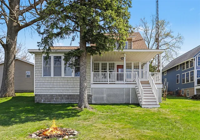 1st image of 816 S Werners Landing Dr, Bronson, MI 49028 | MLS# 70524946