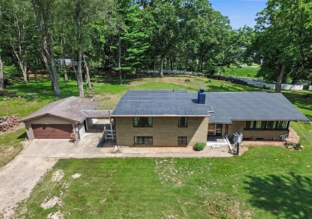 1st image of 8550 N Meridian Rd, Pleasant Lake, MI 49272 | MLS# 70551576