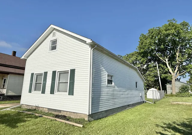 Homes for sale in Bay City, MI | 108 S Monroe St, Bay City, MI 48708 | MLS# 50211809