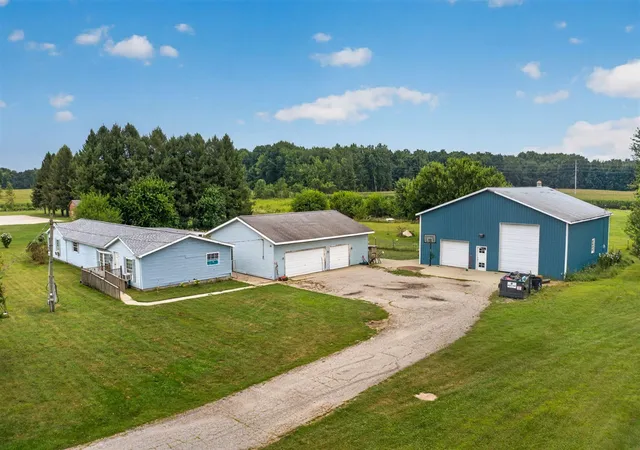 1st image of 30083 M 62, Dowagiac, MI 49047 | MLS# 70551154