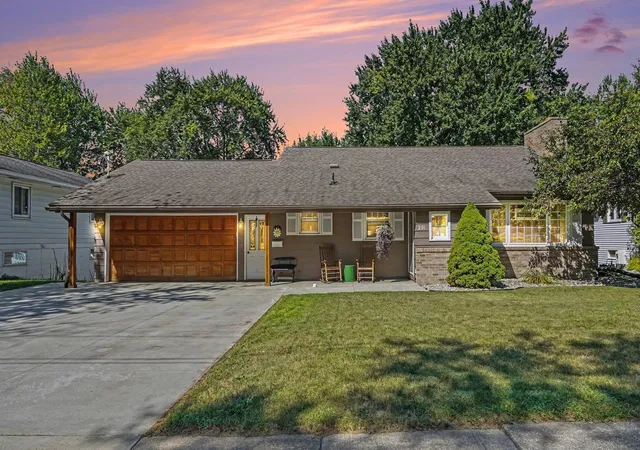 Photo 1 of Single family home for sale at 201 Westview Dr, Alma, MI 48801 | MLS# 80072815 | Listing updated on 2026-08-29