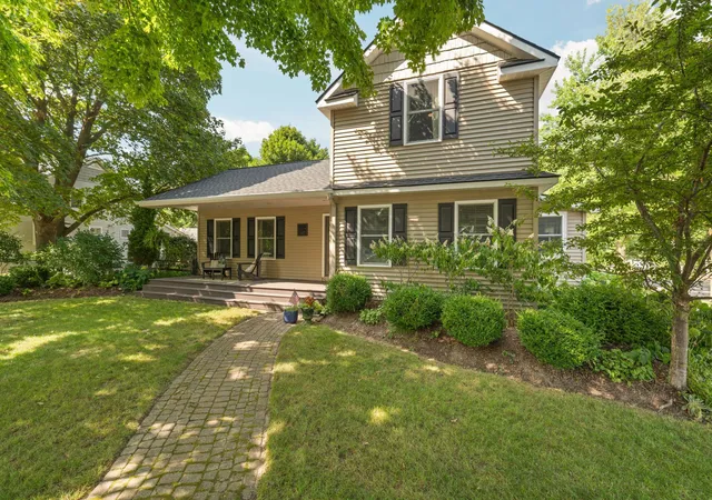1st image of 802 Randolph St, Traverse City, MI 49684 | MLS# 80072779