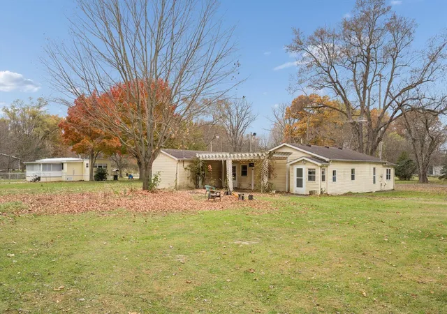 2nd image of 202 Overton St, Battle Creek, MI 49014 | MLS# 70503576