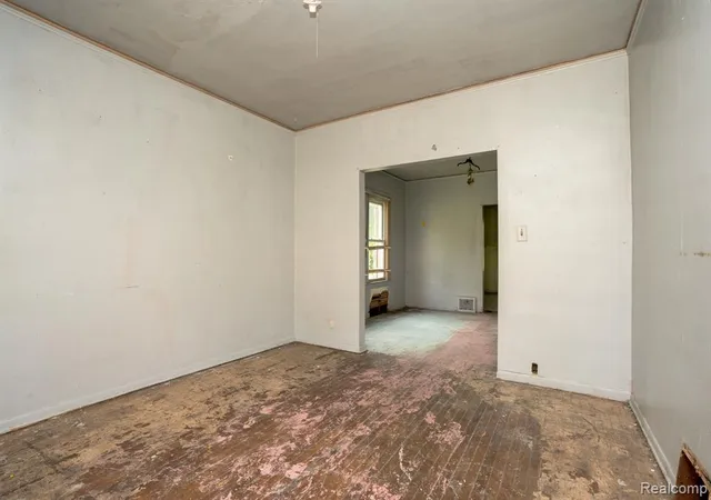 4th image of 7169 Holmes St, Detroit, MI 48210 | MLS# 60940318