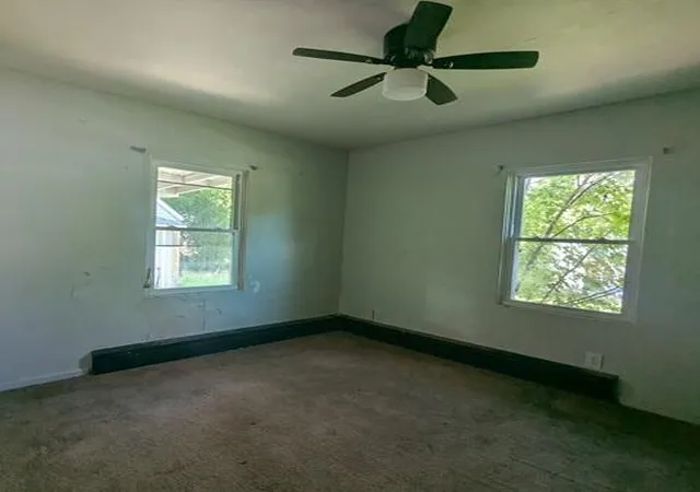 Photo 3 of Single family home for sale at 1527 Robertson Ave, Lansing, MI 48915 | MLS# 70554666 | Listing updated on 2026-10-04