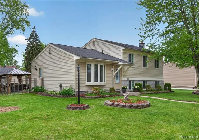 Homes for sale in Chesterfield, MI | 32858 Coach Dr, Chesterfield, MI 48047 | MLS# 60993763