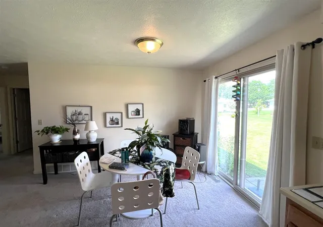 5th image of 202-206 Farwell Ave, Sturgis, MI 49091 | MLS# 70539679