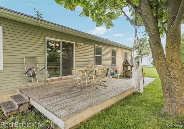 Homes for sale in Grand Blanc, MI | 2479 Gibson Rd, Grand Blanc, MI 48439 | MLS# 61002933