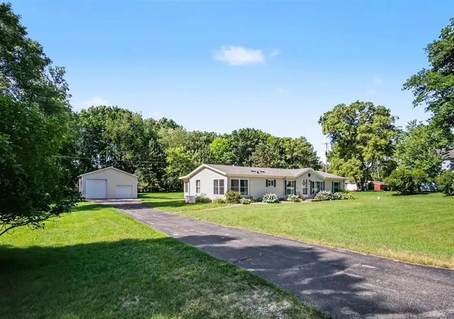 Homes for sale in Cedar Springs, MI | 342 W Cherry St, Cedar Springs, MI 49319 | MLS# 70541303