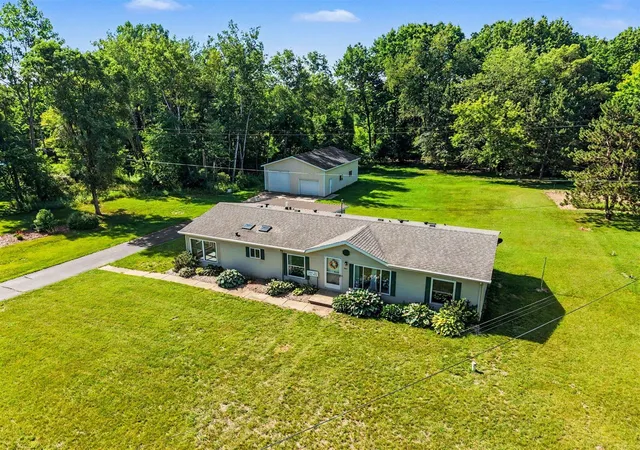 Homes for sale in Cedar Springs, MI | 342 W Cherry St, Cedar Springs, MI 49319 | MLS# 70541303