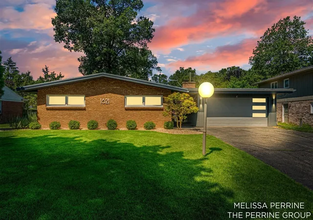 Homes for sale in Grand Rapids, MI | 1621 Woodcliff Ave, Grand Rapids, MI 49506 | MLS# 70543652