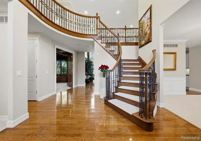 4th image of 187 Greenan Ln, Lake Orion, MI 48362 | MLS# 61020062