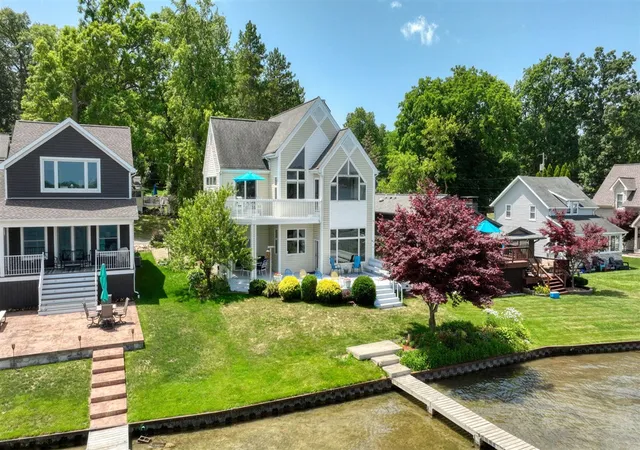 1st image of 413 Oakwood Ave, Clarklake, MI 49234 | MLS# 70543064