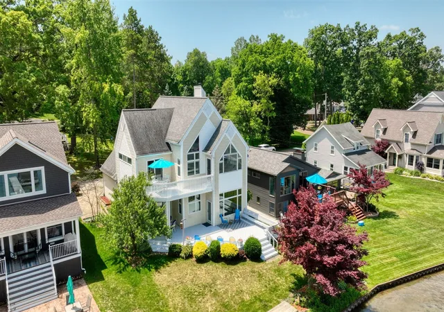 2nd image of 413 Oakwood Ave, Clarklake, MI 49234 | MLS# 70543064