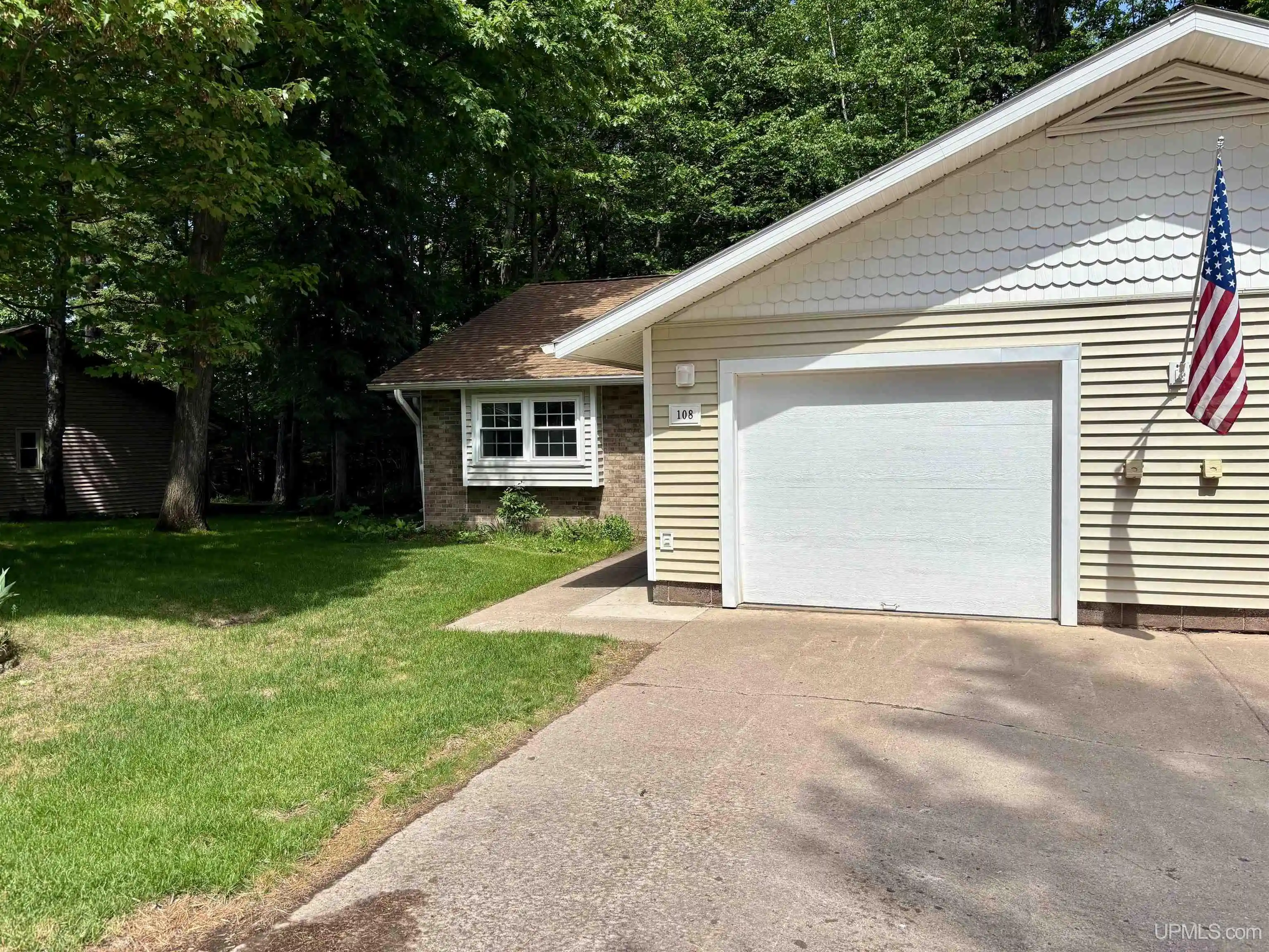 Listing Photo 2 - Condo for sale in 108 Forest Ridge Dr located at 108 Forest Ridge Dr, Marquette, MI 49855 - Unit 108 Forest Ridge Dr