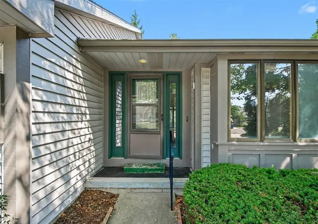 Photo 3 of Condo for sale at 2779 Mulford Dr, Grand Rapids, MI 49546 | MLS# 70546115 | Listing updated on 2026-07-26