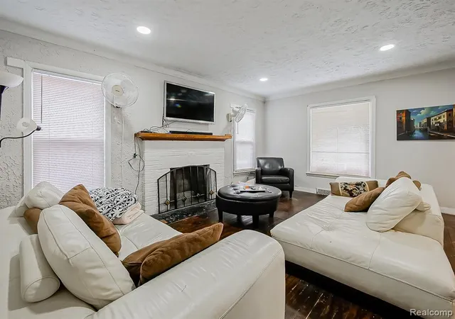 3rd image of 13551 Penrod St, Detroit, MI 48223 | MLS# 60984261