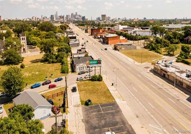 3rd image of 3620 Michigan Ave, Detroit, MI 48216 | MLS# 60970663