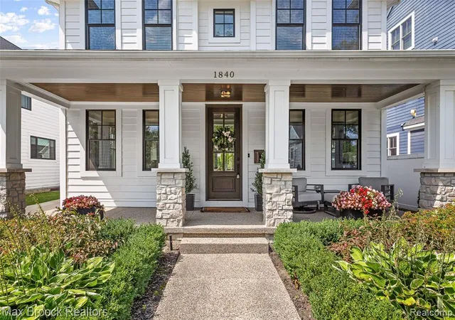 Photo 3 of Single family home for sale at 1840 Washington Blvd, Birmingham, MI 48009 4161 | MLS# 61024136 | Listing updated on 2026-09-01
