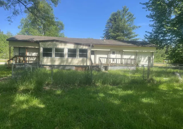 Photo 2 of Single family home for sale at 704 Delano Rd, Au Gres, MI 48703 | MLS# 80069181 | Listing updated on 2026-07-08