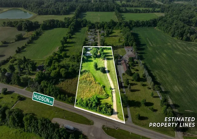 Homes for sale in Pittsford, MI | 8325 Hudson Rd, Pittsford, MI 49271 | MLS# 70543511