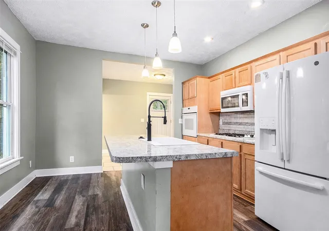 4th image of 940 Eastern Ave, Grand Rapids, MI 49507 | MLS# 70496169