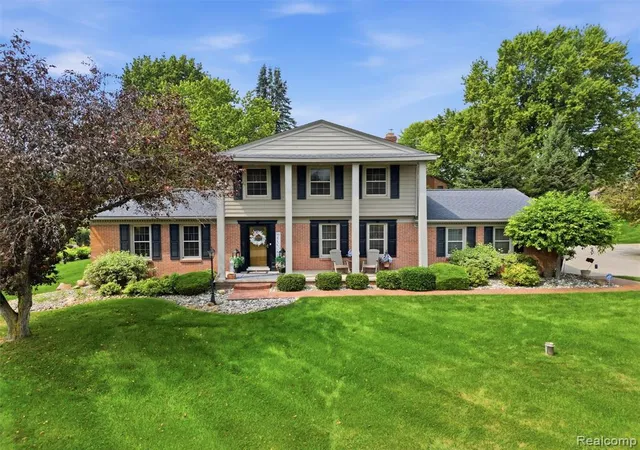 Photo 3 of Sale Pending at 8348 Hilltop Ct, Washington, MI 48095 | MLS# 61020803 | Listing updated on 2026-08-29