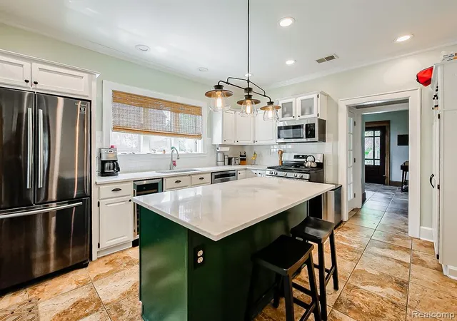 Photo 4 of Single Family Residence at 415 Meridan St, Dearborn, MI 48124 | MLS# 60996422 |  | Sold on 2026-07-06