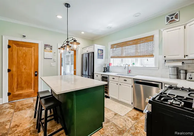 Photo 5 of Single Family Residence at 415 Meridan St, Dearborn, MI 48124 | MLS# 60996422 |  | Sold on 2026-07-06
