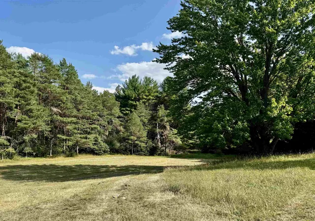 2nd image of 2041 S Clare Ave, Harrison, MI 48625 | MLS# 50219293