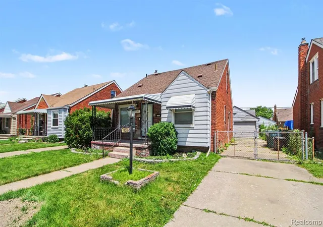 Photo 3 of Sale Pending at 1548 Cleveland Ave, Lincoln Park, MI 48146 2337 | MLS# 61012302 | Listing updated on 2026-10-06