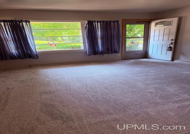 Photo 4 of Single family home for sale at 1300 Kimber Ave, Marquette, MI 49855 | MLS# 50212603 | Listing updated on 2026-08-28
