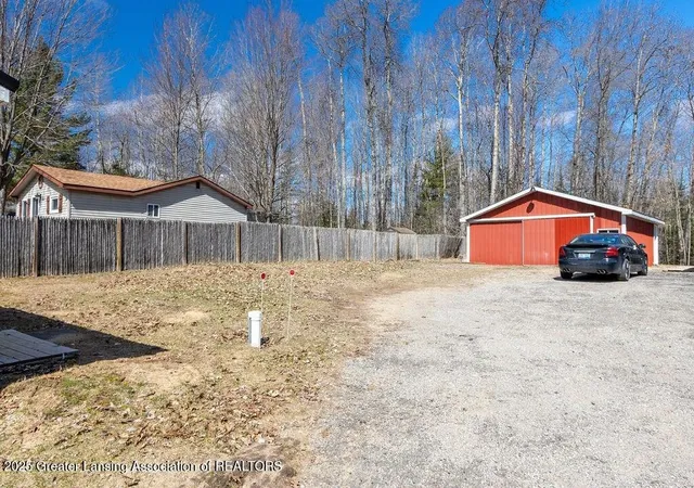 Homes for sale in Farwell, MI | 412 N Scott Dr, Farwell, MI 48622 | MLS# 50187705