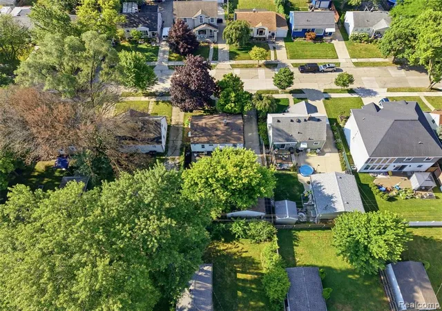 25th image of 1815 Barrett Ave, Royal Oak, MI 48067 | MLS# 61019492
