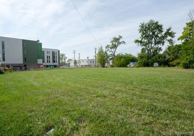 5th image of 3369 14th St, Detroit, MI 48208 | MLS# 60940360
