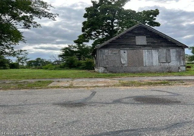 1st image of 9259 Holmur St, Detroit, MI 48204 | MLS# 60978450