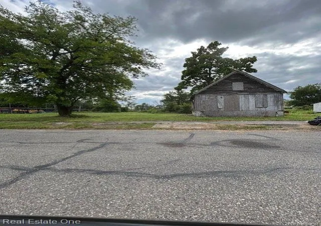 2nd image of 9259 Holmur St, Detroit, MI 48204 | MLS# 60978450