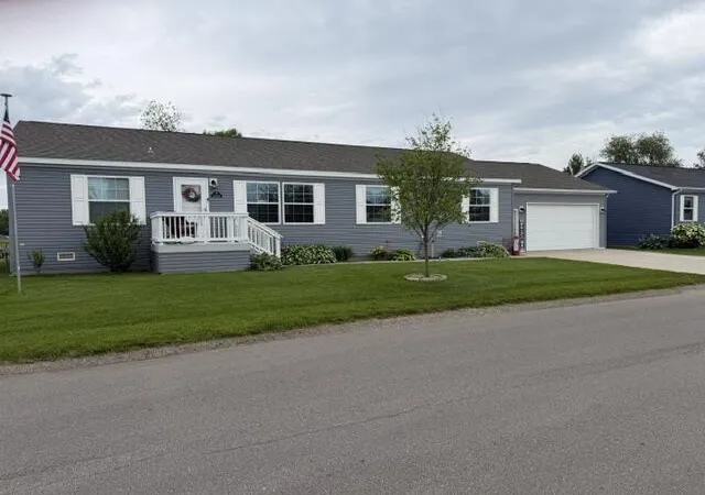 Homes for sale in Cedar Springs, MI | 3688 Hollyfield Dr, Cedar Springs, MI 49319 | MLS# 70541846
