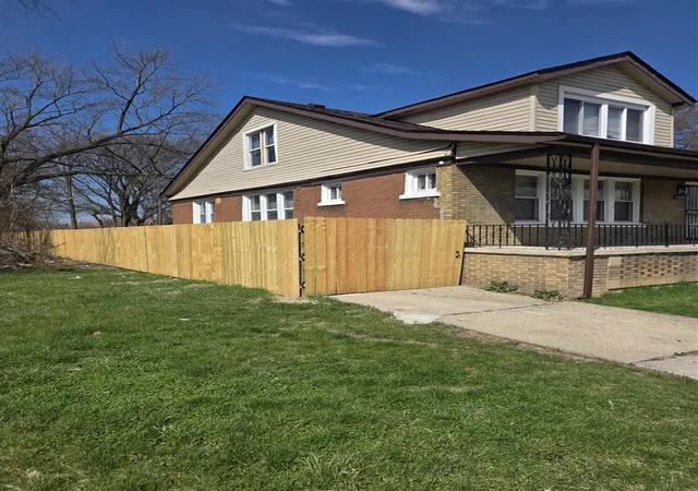 Photo 2 of Sale Pending at 13395 Hampshire St, Detroit, MI 48213 | MLS# 70549953 | Listing updated on 2026-09-07