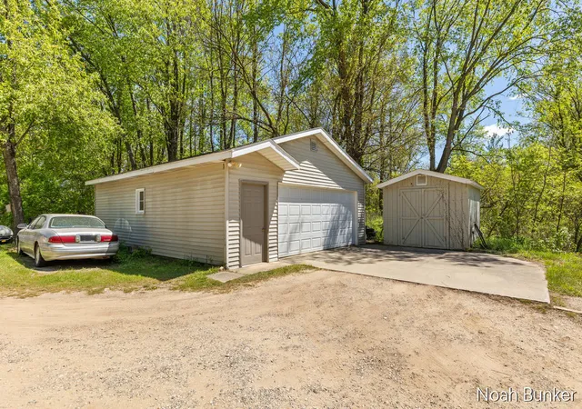 Homes for sale in Caledonia, MI | 4689 8th St, Caledonia, MI 49316 | MLS# 70532235