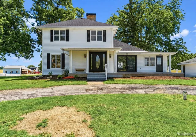 Homes for sale in Owosso, MI | 5843 W Dewey Rd, Owosso, MI 48867 | MLS# 61005439