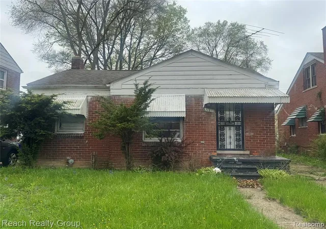 1st image of 11851 Lakepointe St, Detroit, MI 48224 1103 | MLS# 60989072