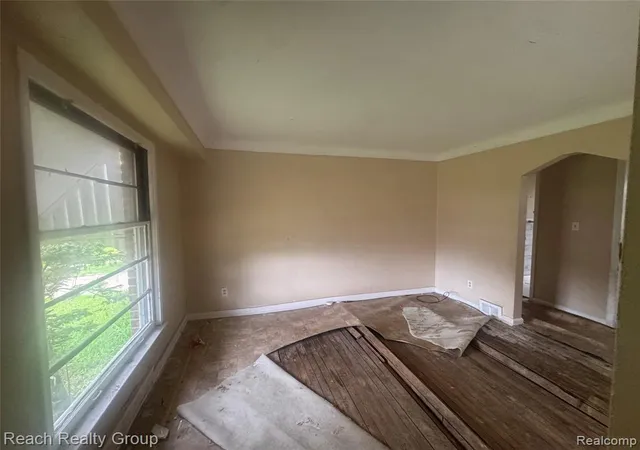 Photo 2 of Single family home for sale at 11851 Lakepointe St, Detroit, MI 48224 1103 | MLS# 60989072 | Listing updated on 2026-09-09