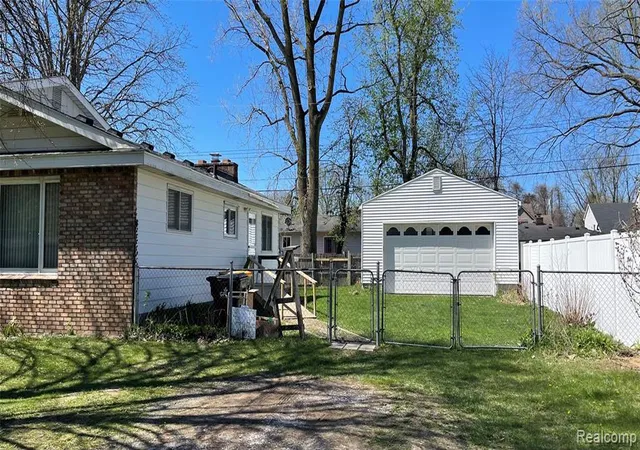 Homes for sale in Farmington Hills, MI | 21773 Rockwell St, Farmington Hills, MI 48336 | MLS# 60986009
