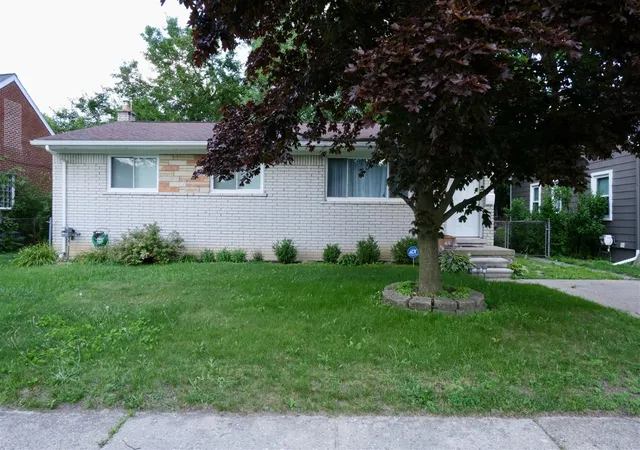 Homes for sale in Oak Park, MI | 23270 Meadowlark St, Oak Park, MI 48237 | MLS# 70544170