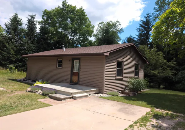 4th image of 3602 S Winn Rd, Mount Pleasant, MI 48858 | MLS# 80070348