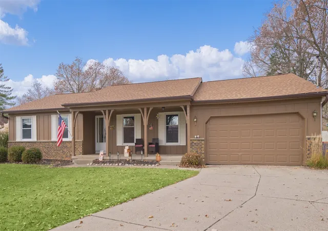 3rd image of 3031 Chamberlain Ct, Grand Rapids, MI 49508 | MLS# 70506572